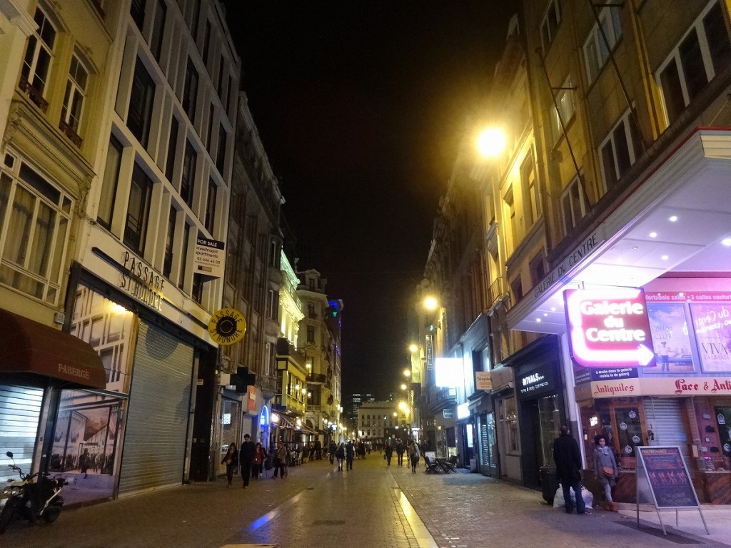 4-7ベルギー　ブリュッセル夜の街並